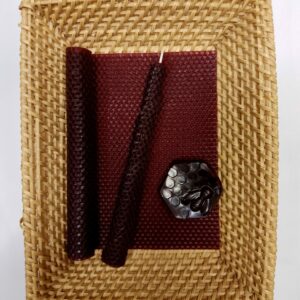 Lahtisen mehiläisvahakynttilälevy, Mahonki